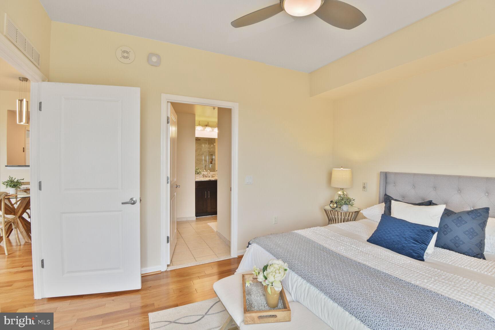 THE CRESCENT - Residential