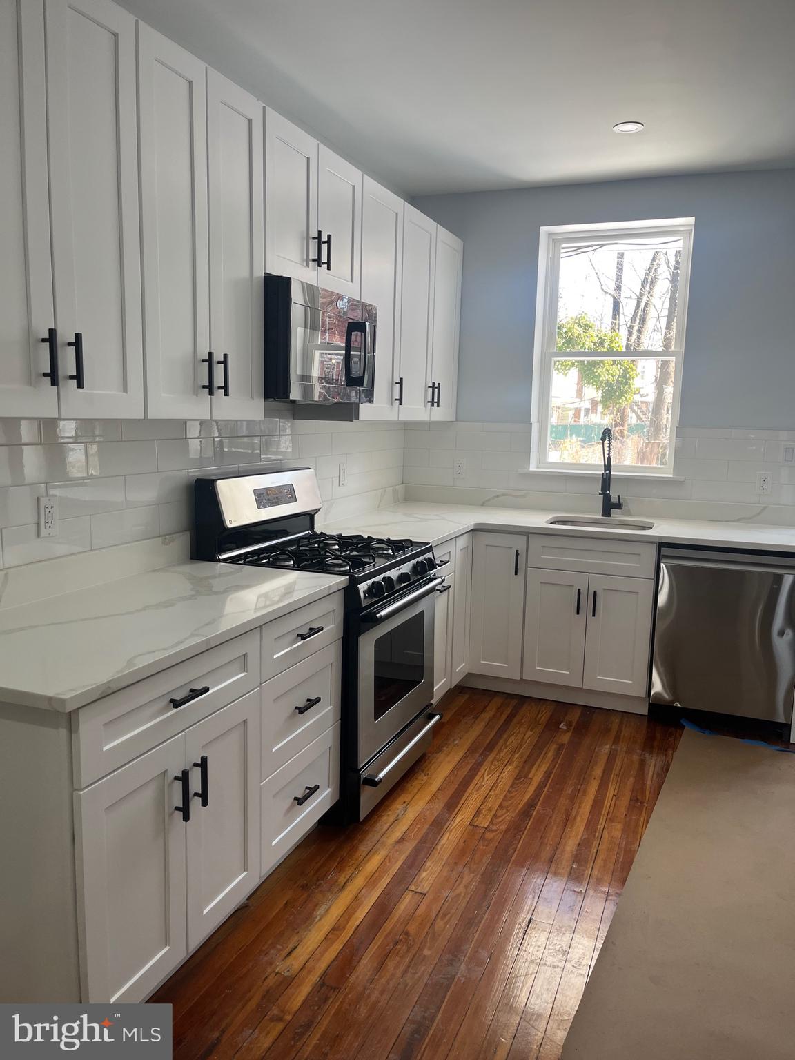 WEST OAK LANE - Residential