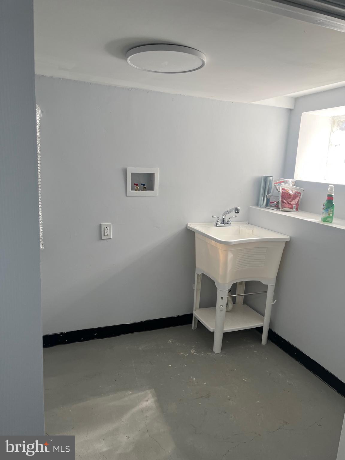 WEST OAK LANE - Residential