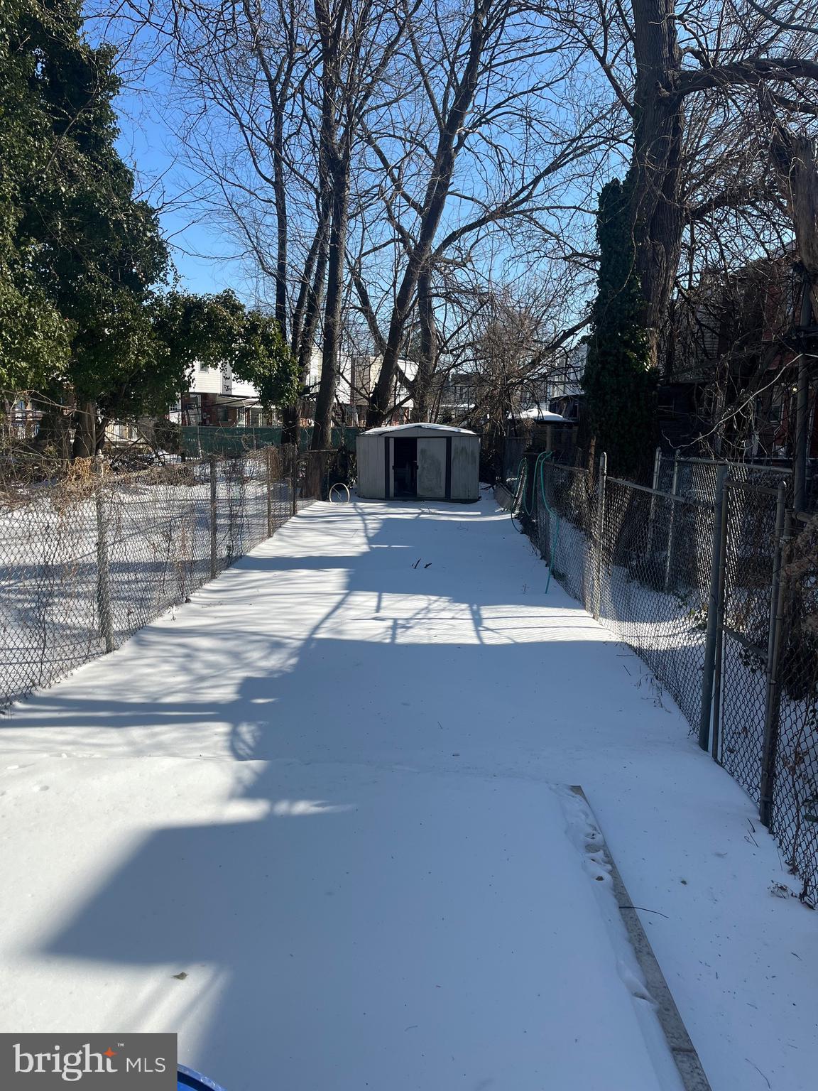 WEST OAK LANE - Residential