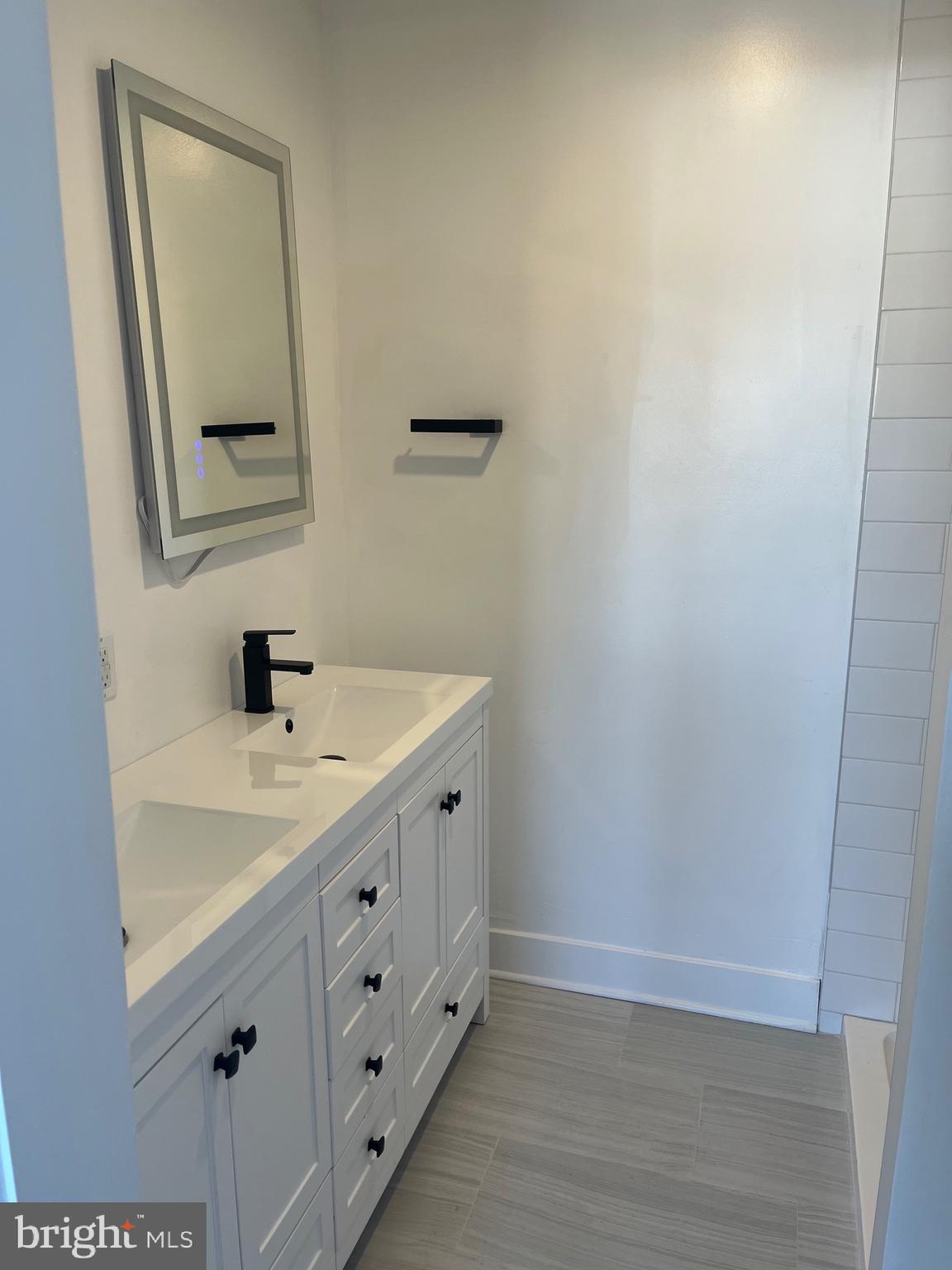 WEST OAK LANE - Residential