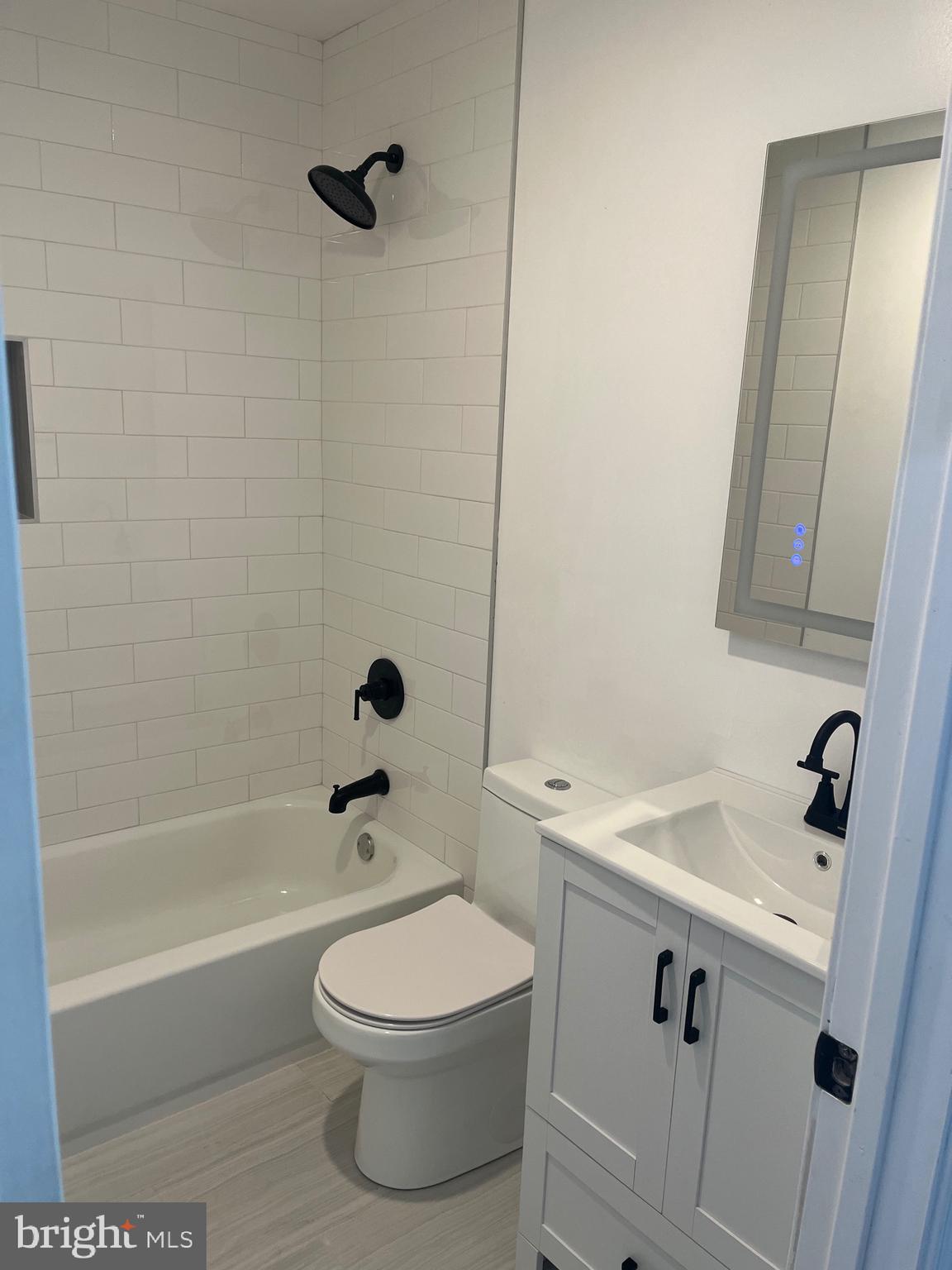 WEST OAK LANE - Residential