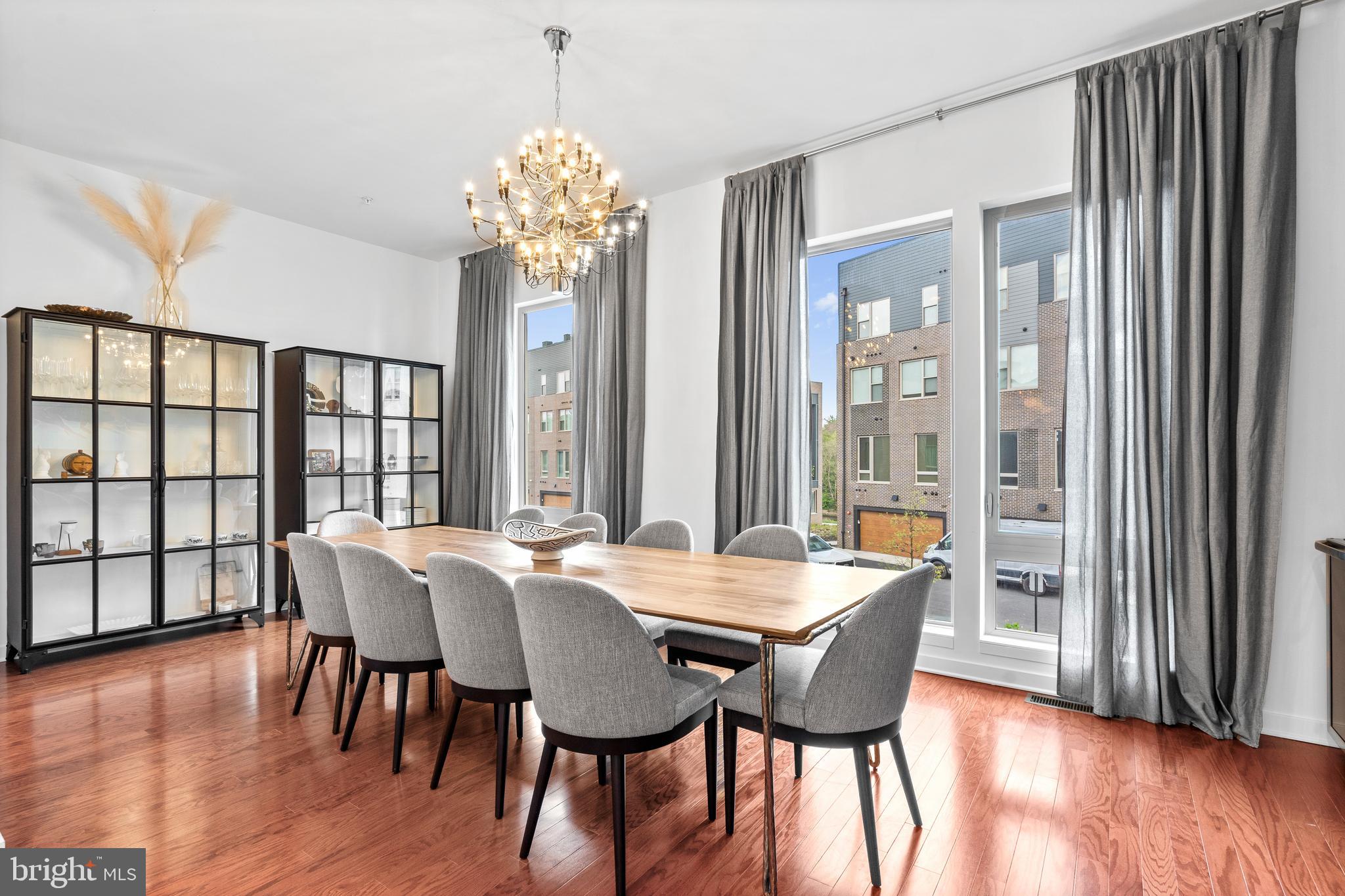 NORTHBANK - Residential