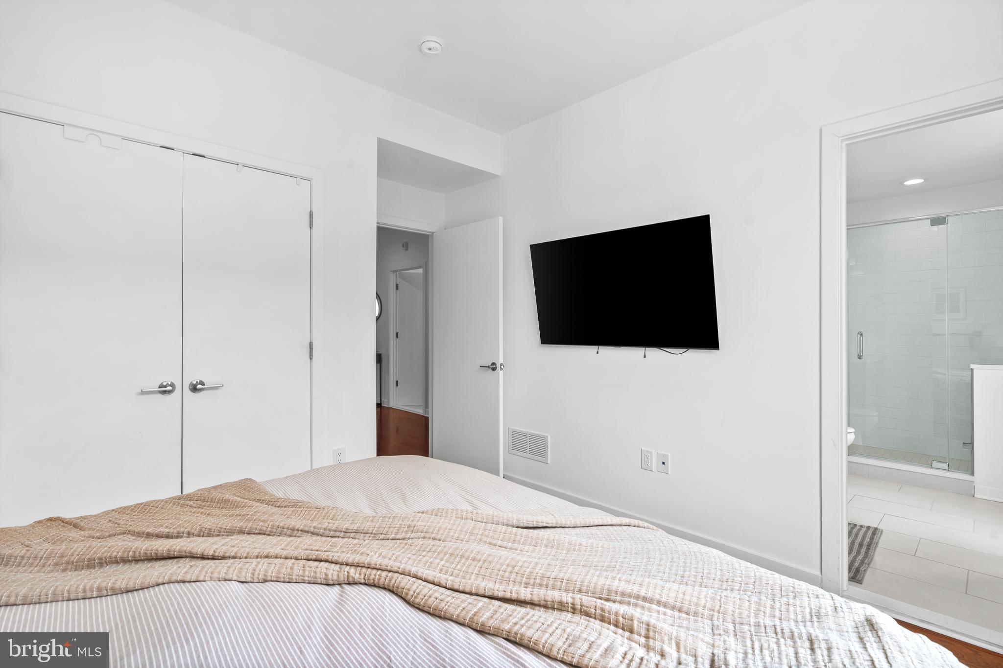 NORTHBANK - Residential