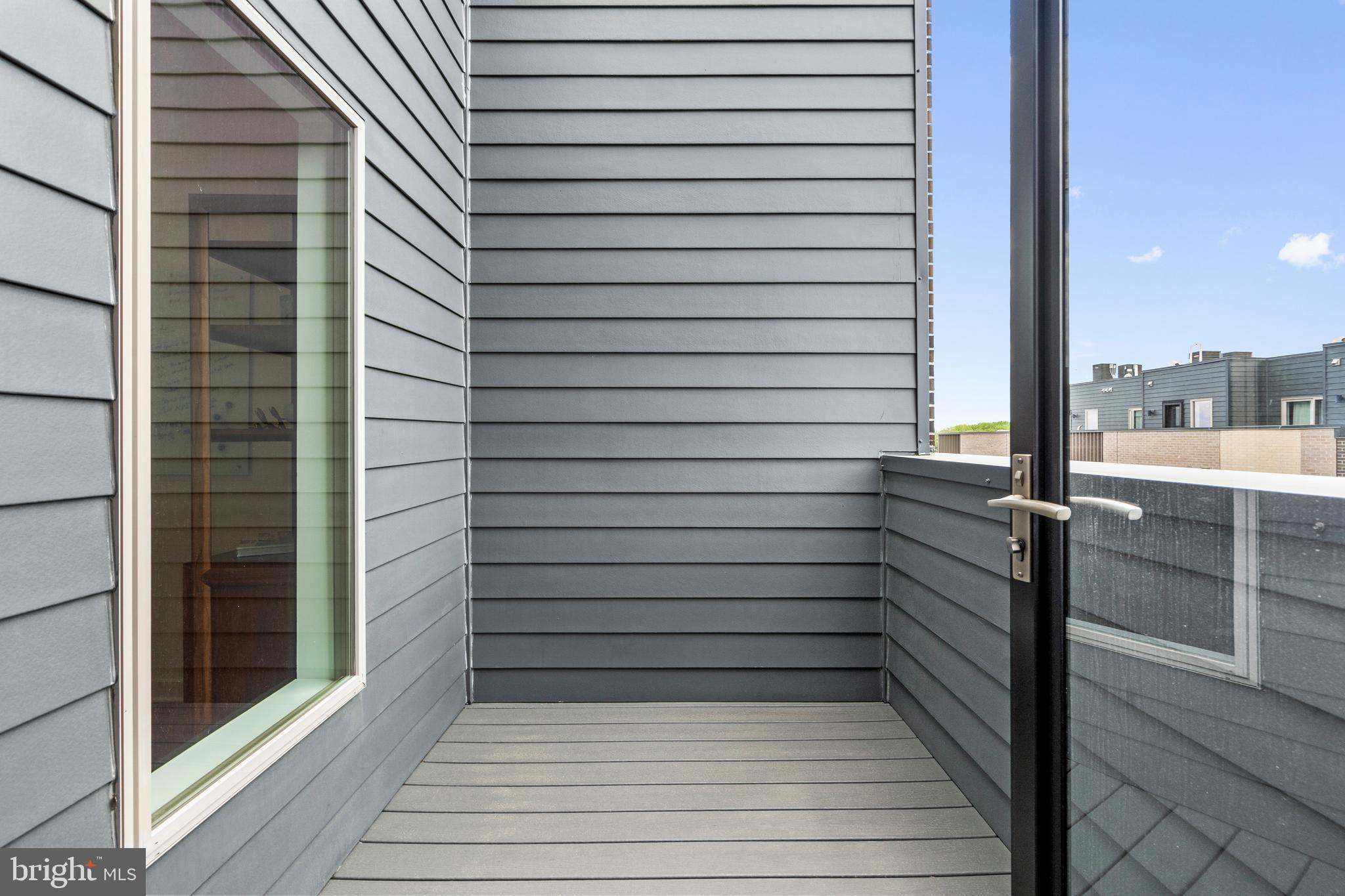 NORTHBANK - Residential