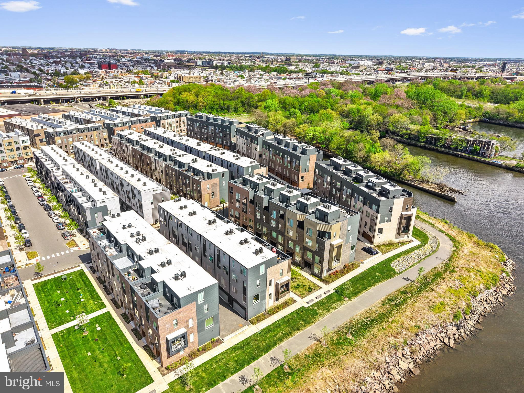 NORTHBANK - Residential