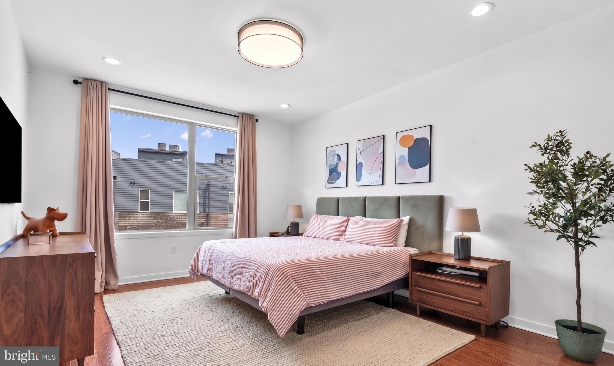 NORTHBANK - Residential