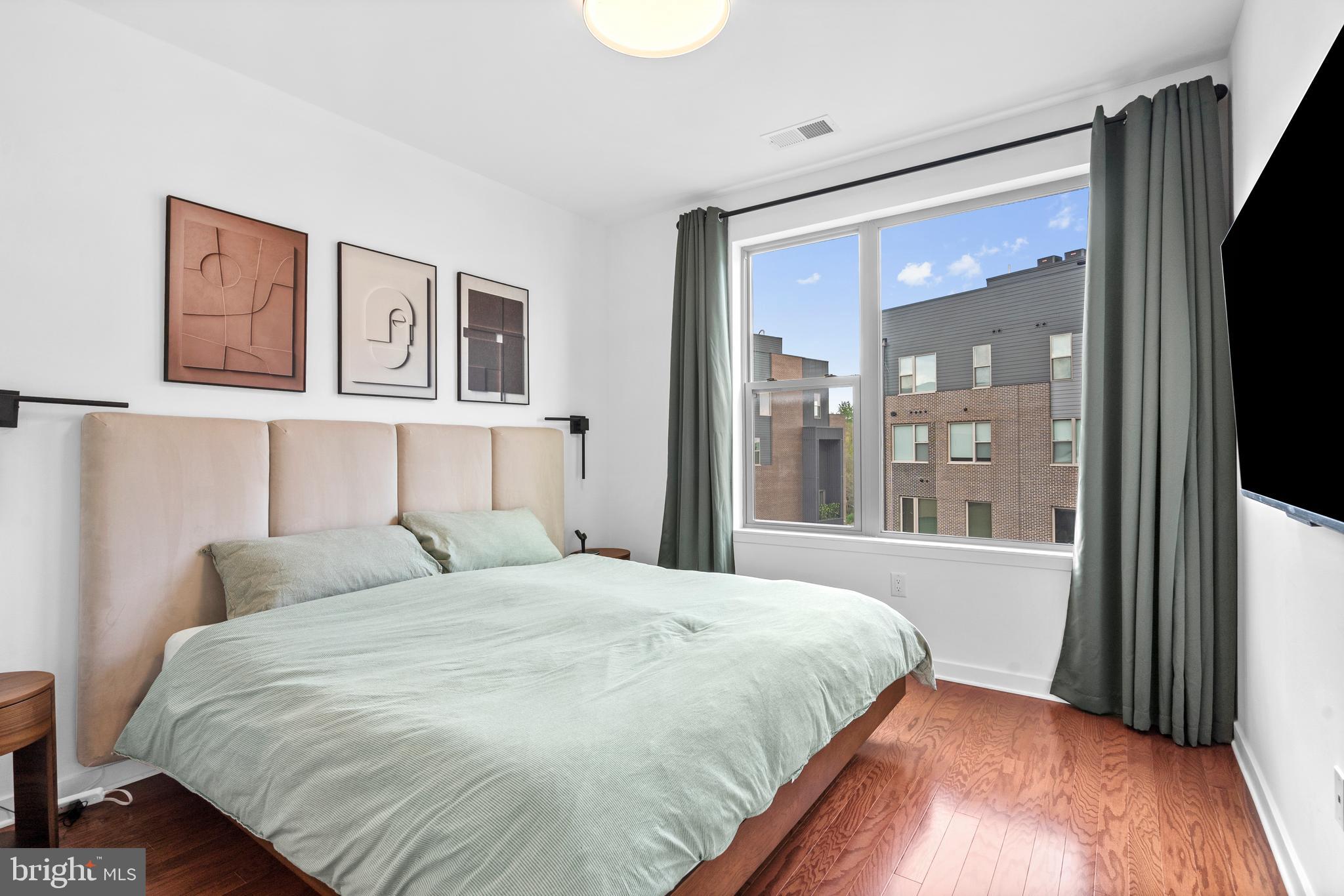 NORTHBANK - Residential