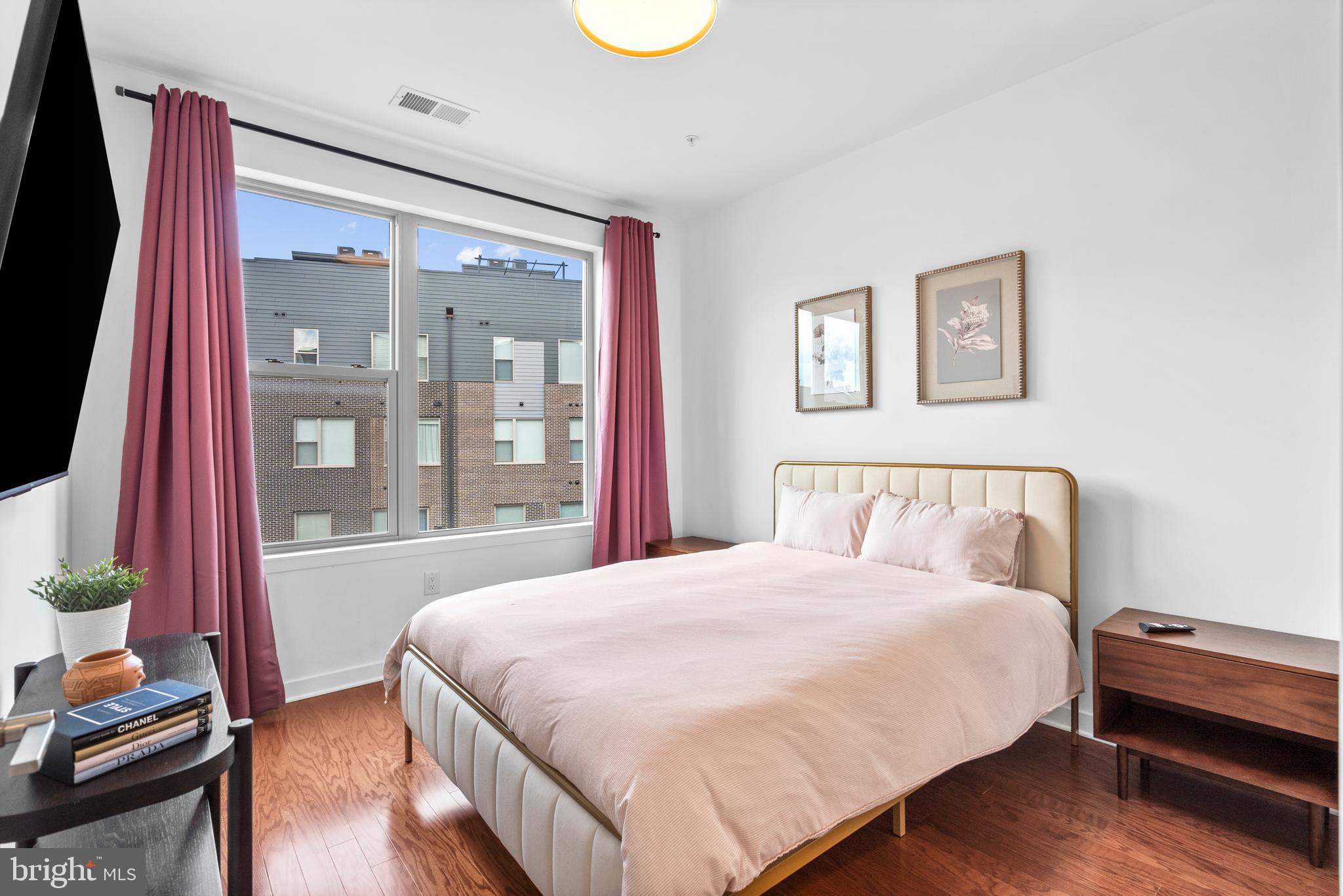 NORTHBANK - Residential