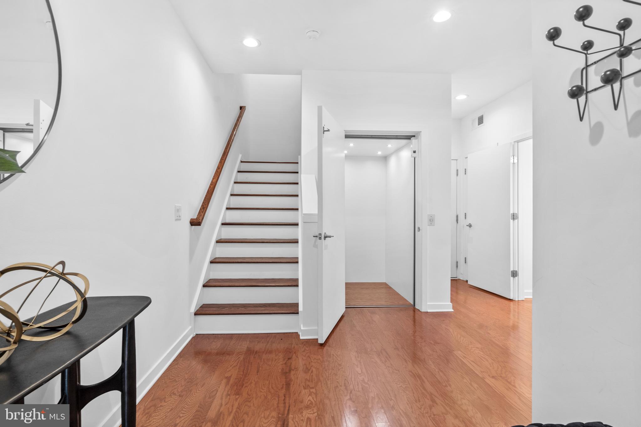 NORTHBANK - Residential