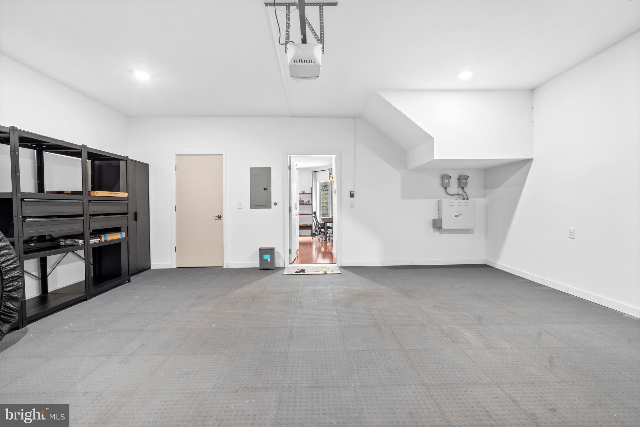 NORTHBANK - Residential