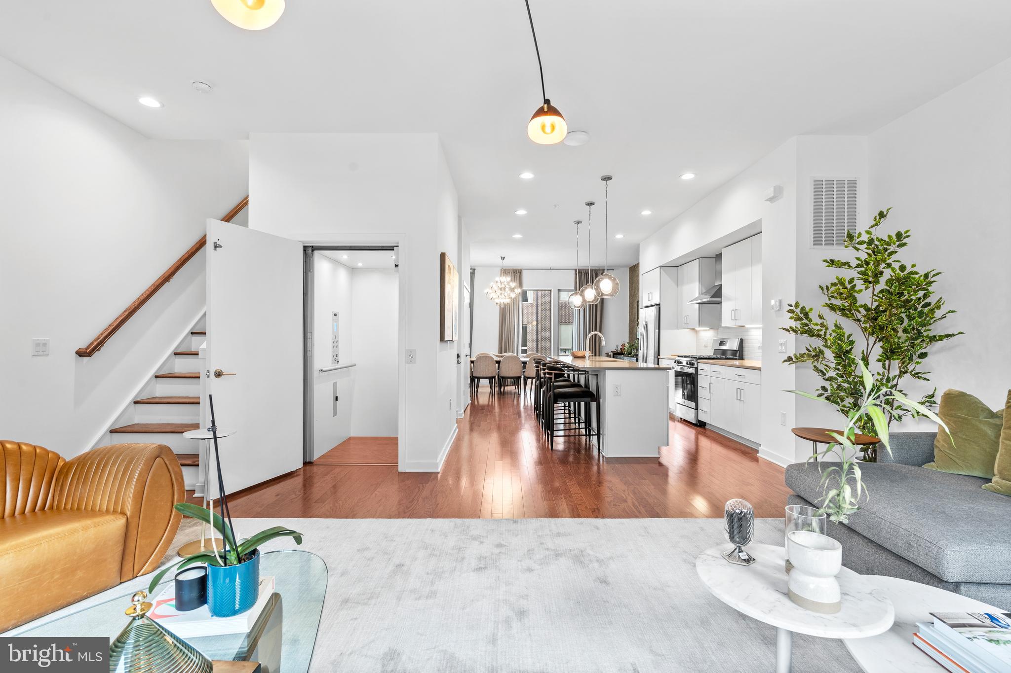 NORTHBANK - Residential