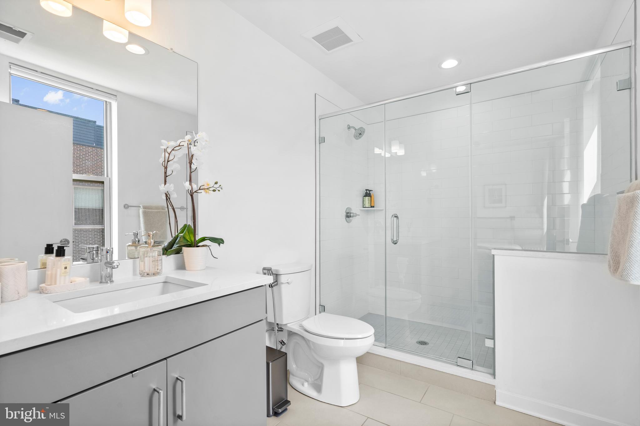 NORTHBANK - Residential