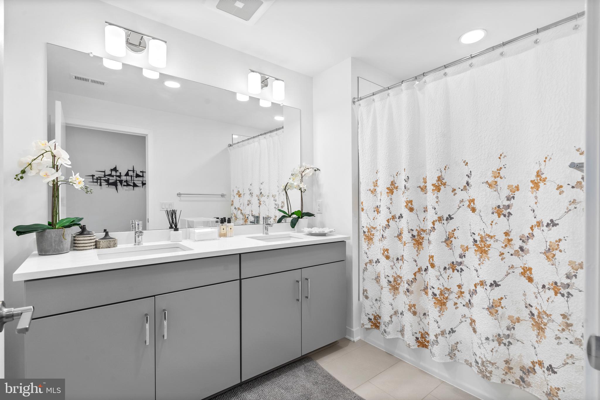 NORTHBANK - Residential