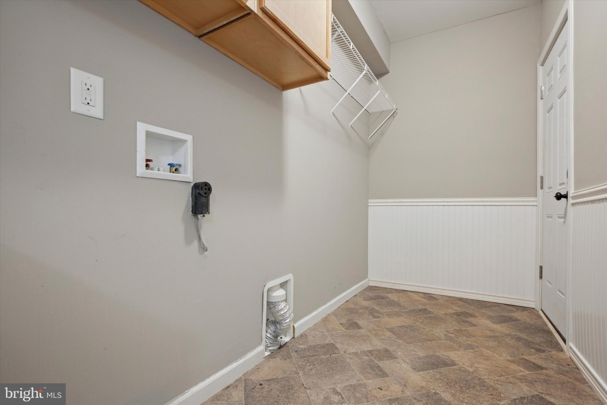 WINDING CREEK - Residential