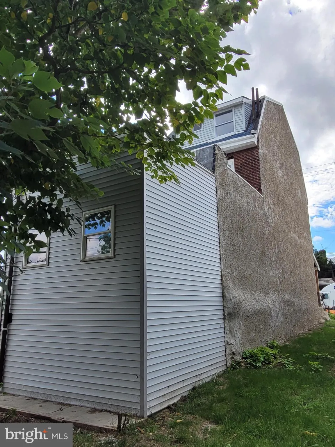 Philadelphia, Pennsylvania 19143, United States, 3 Bedrooms Bedrooms, ,2 BathroomsBathrooms,Residential,Active,223875