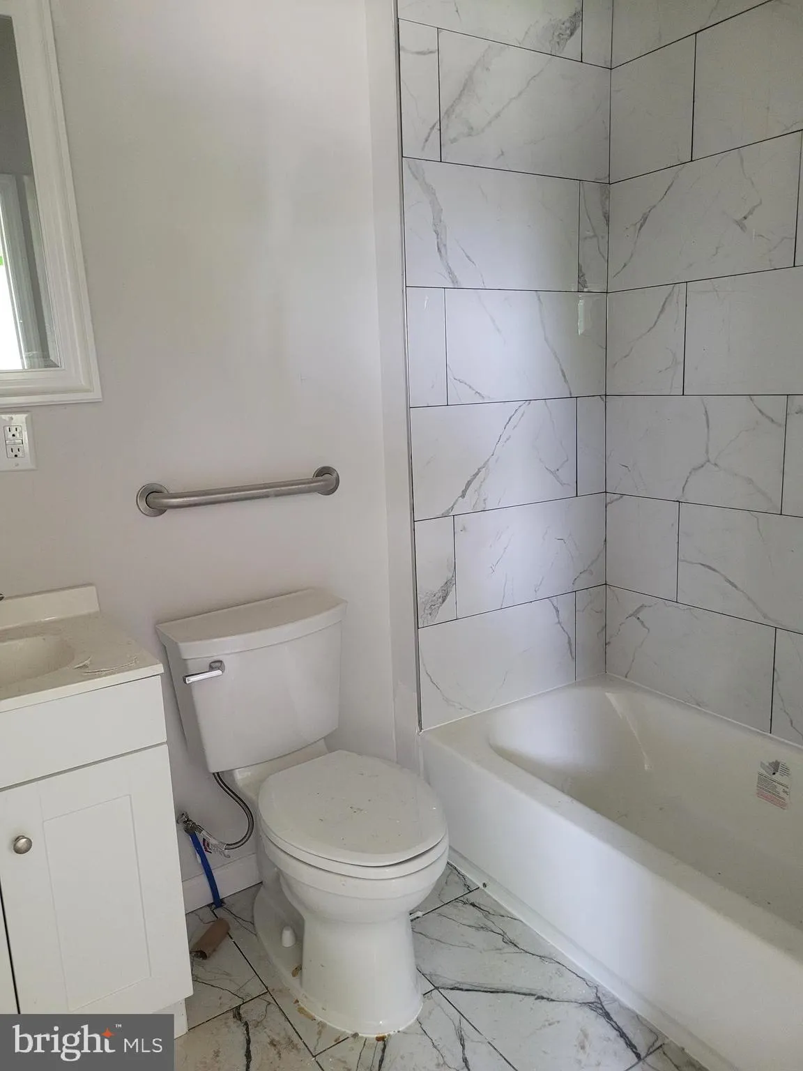 Philadelphia, Pennsylvania 19143, United States, 3 Bedrooms Bedrooms, ,2 BathroomsBathrooms,Residential,Active,223875