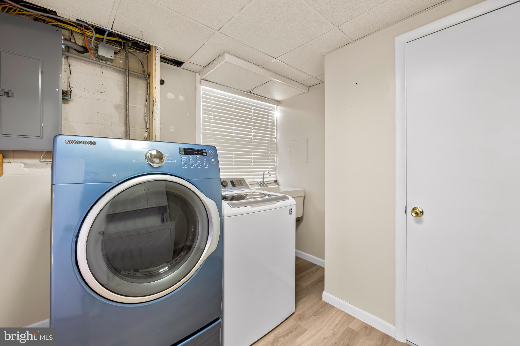 FOUNTAIN HILL - Residential Lease