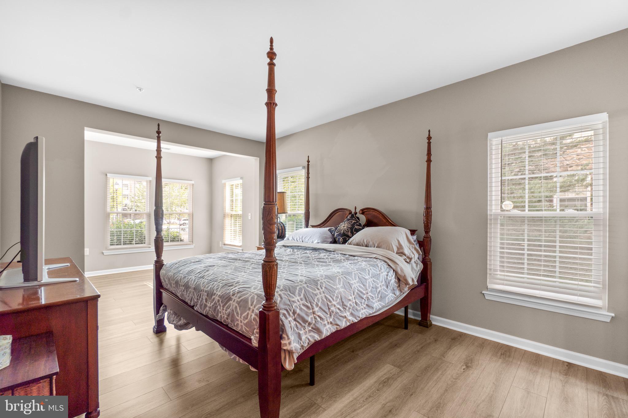 WAVERLY WOODS - Residential