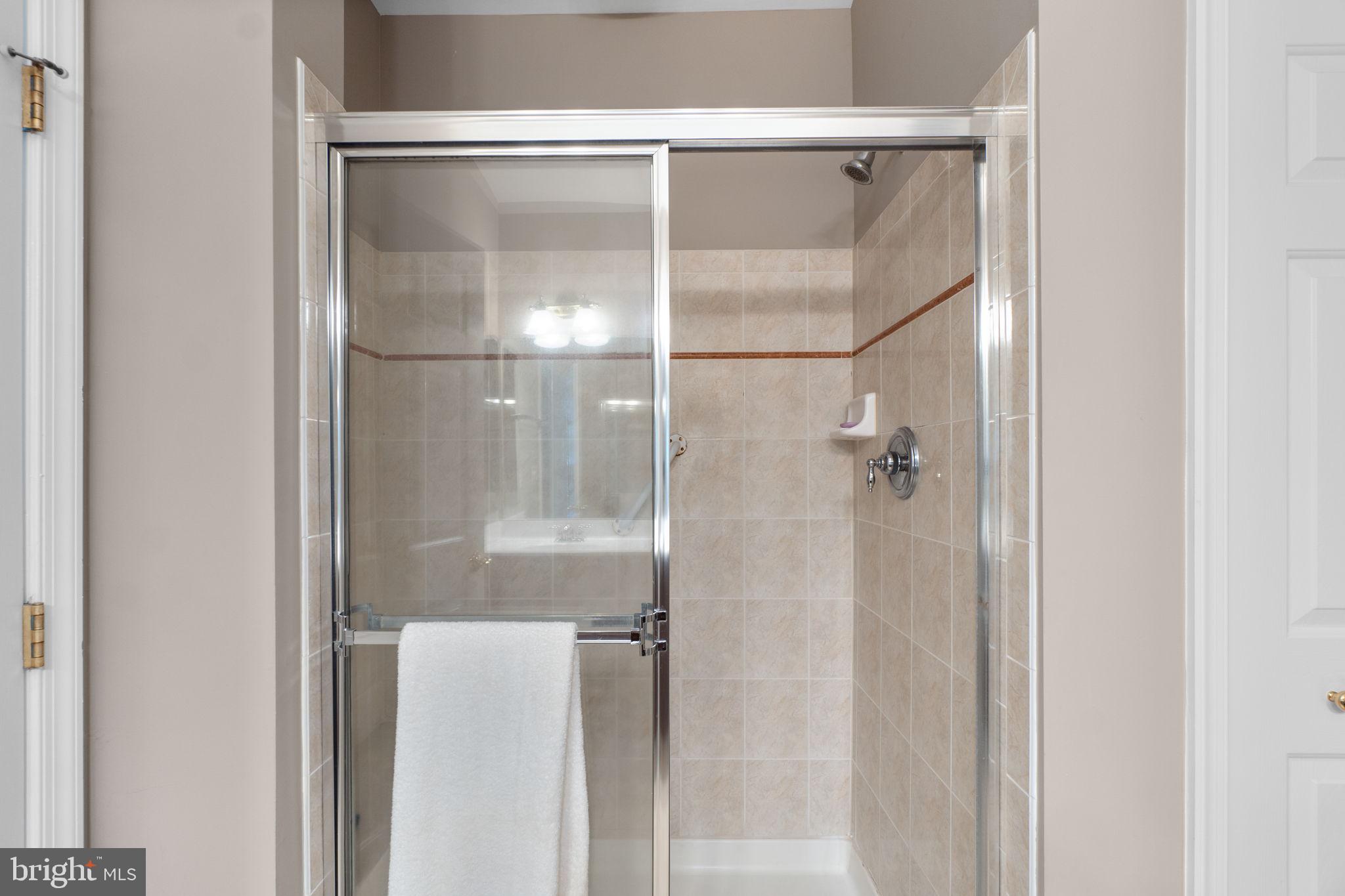 WAVERLY WOODS - Residential