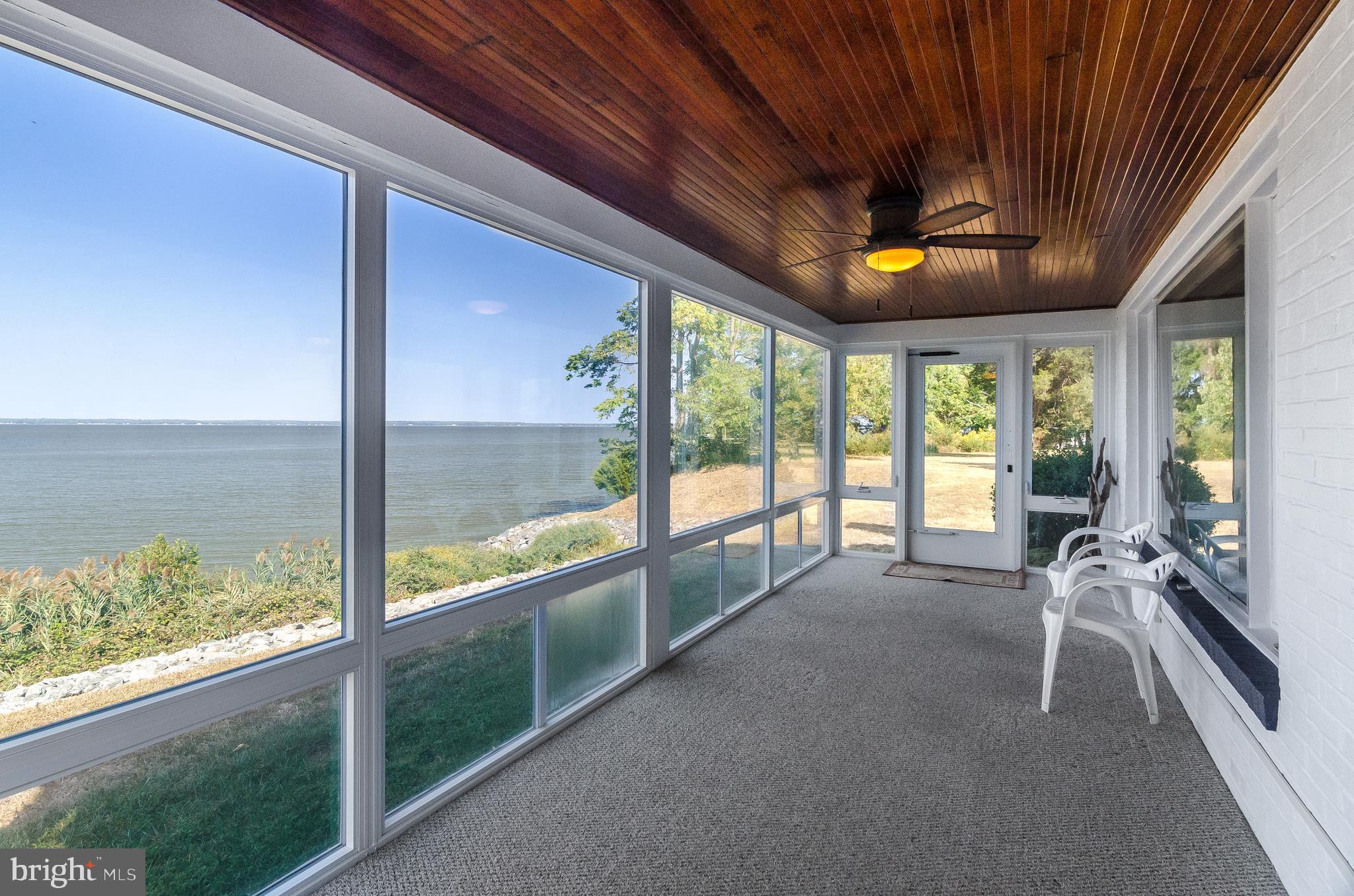 BLUFF POINT - Residential