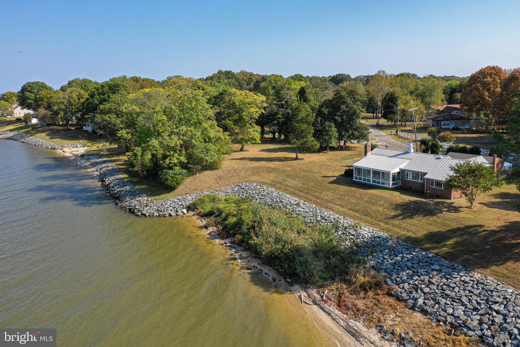 BLUFF POINT - Residential