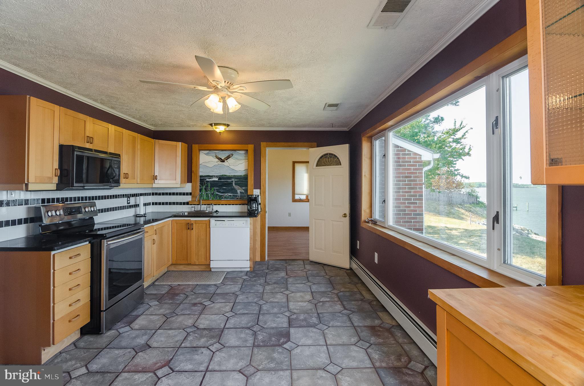 BLUFF POINT - Residential