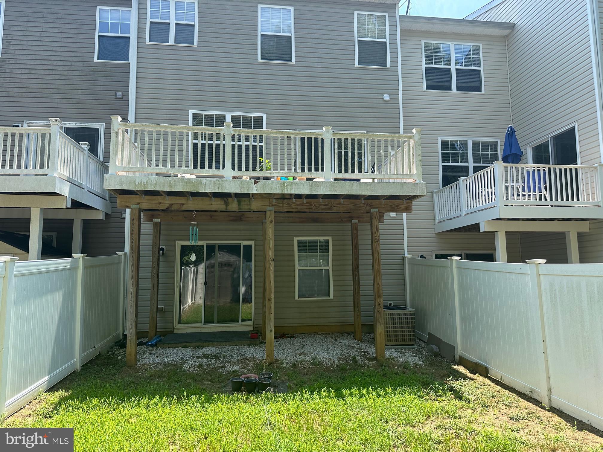 OAK TREE LANDING - Residential