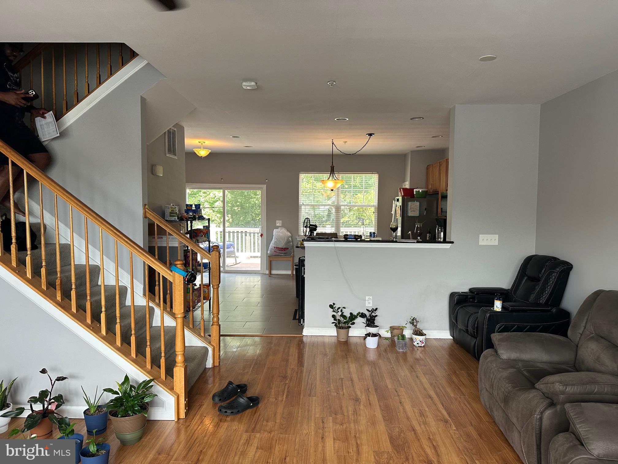 OAK TREE LANDING - Residential