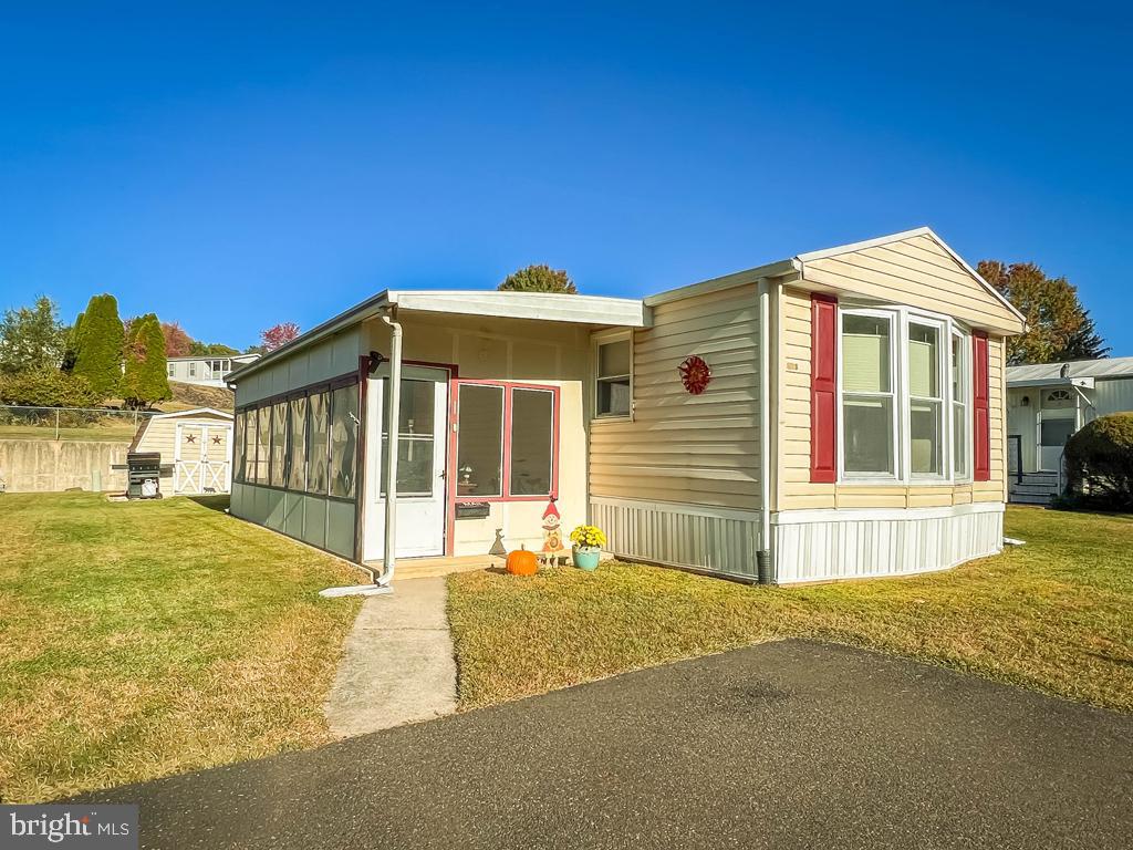 EASTERN DAWN MHP - Residential