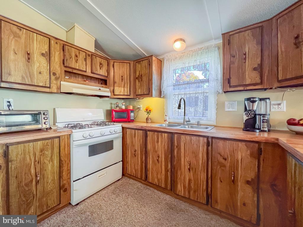 EASTERN DAWN MHP - Residential