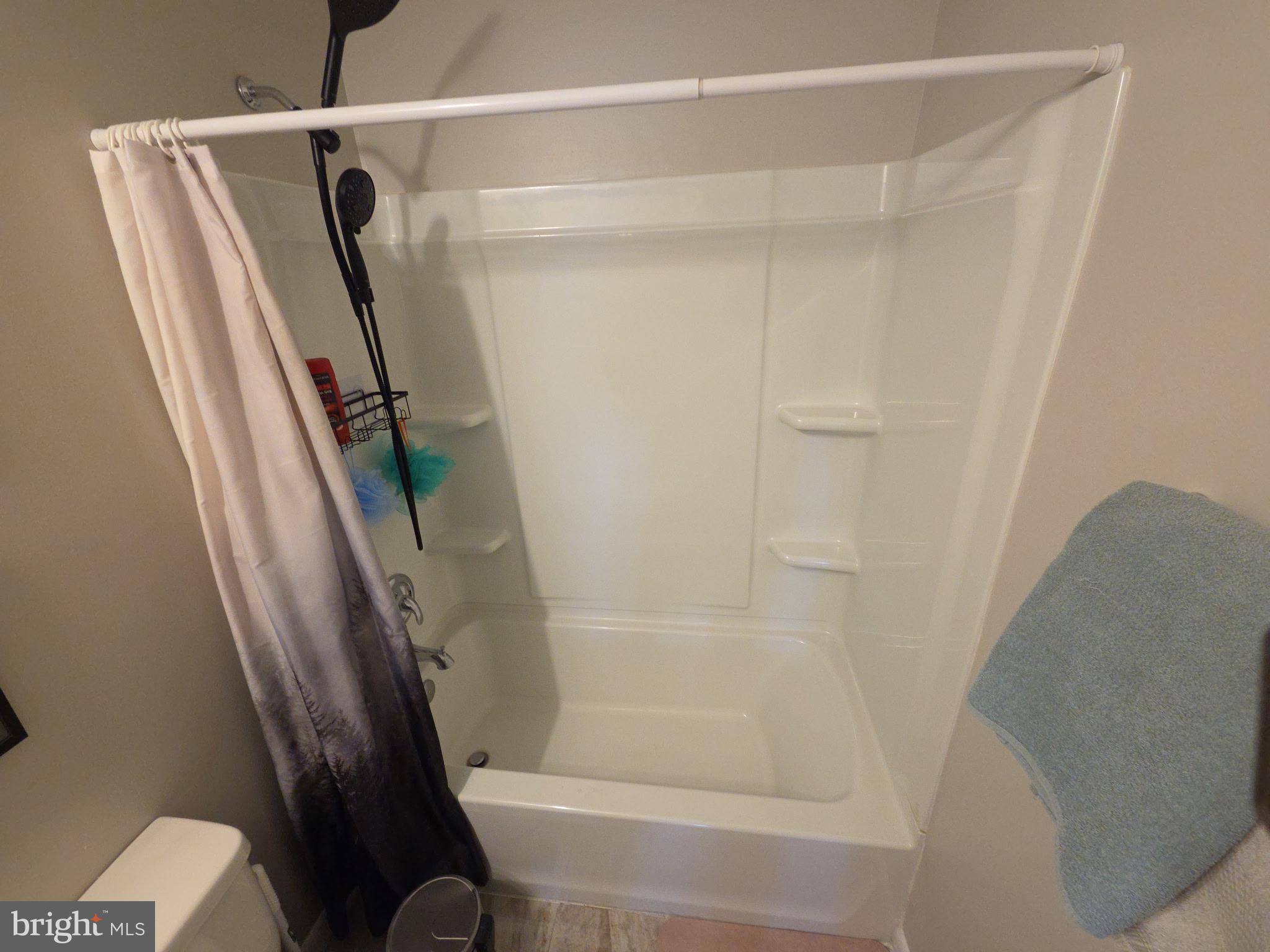 SATYR GREEN - Residential