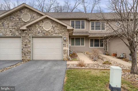 642 Oakwood Avenue Unit D, State College, PA MLS: PACE2514002