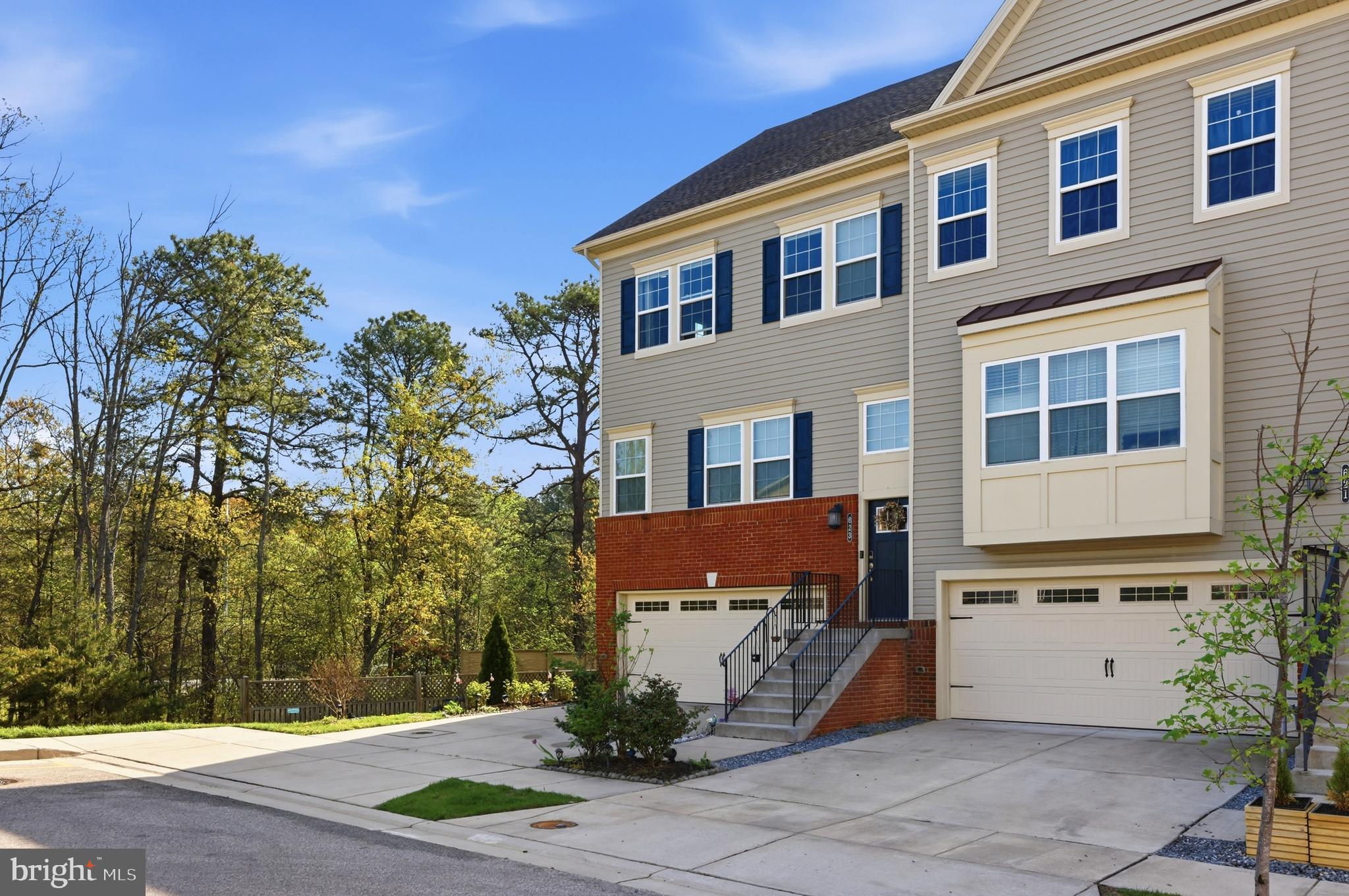 CREEKSTONE VILLAGE - Residential