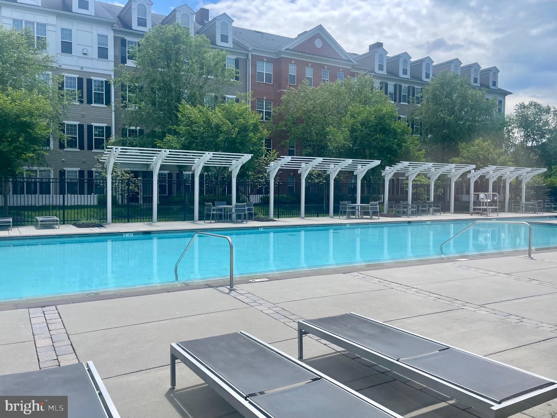 CREEKSTONE VILLAGE - Residential