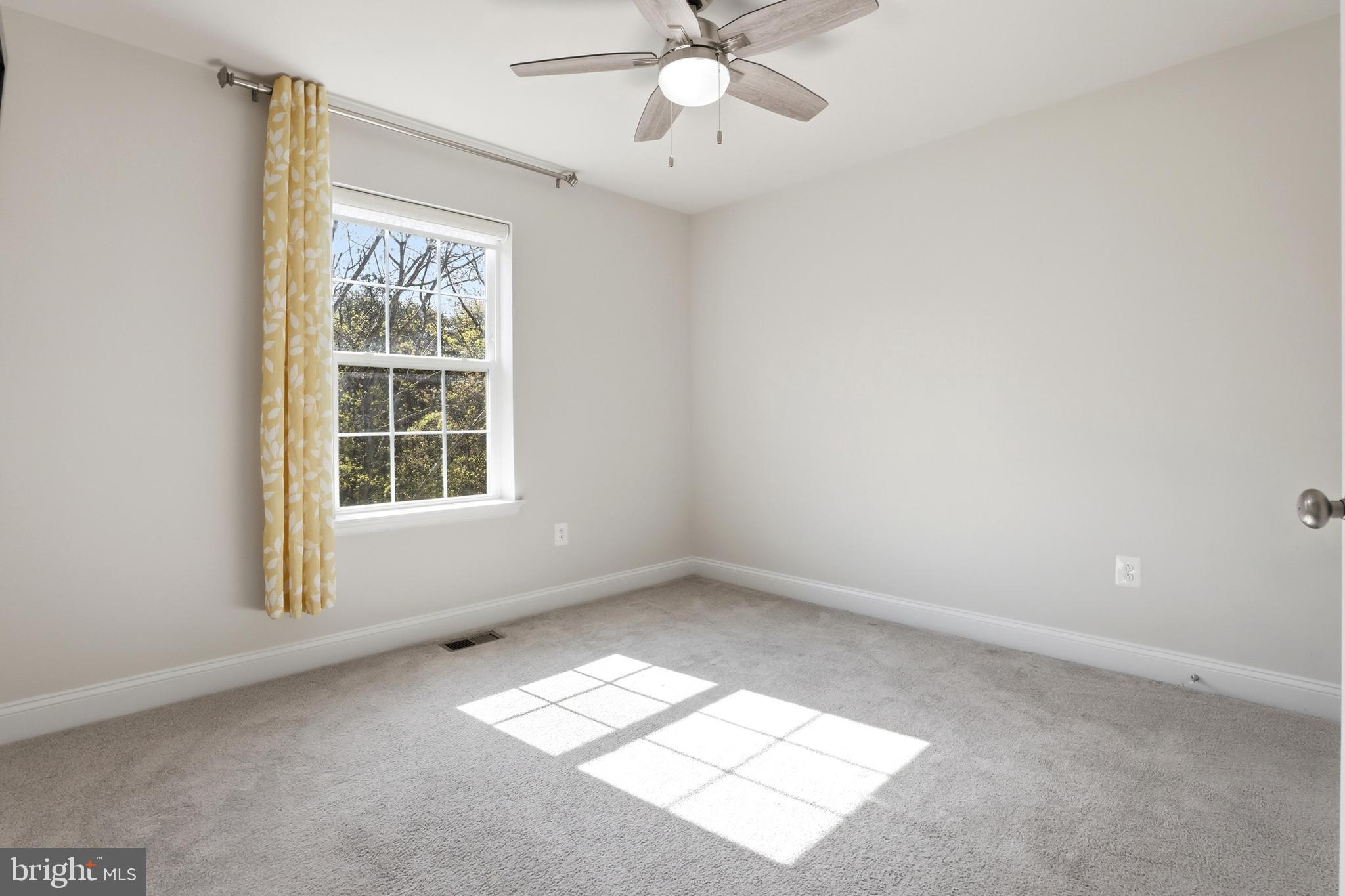 CREEKSTONE VILLAGE - Residential