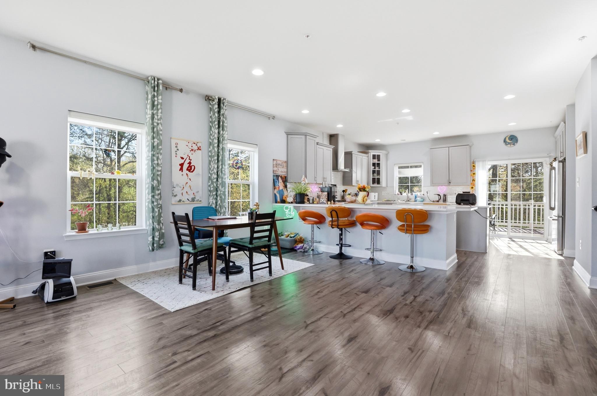 CREEKSTONE VILLAGE - Residential