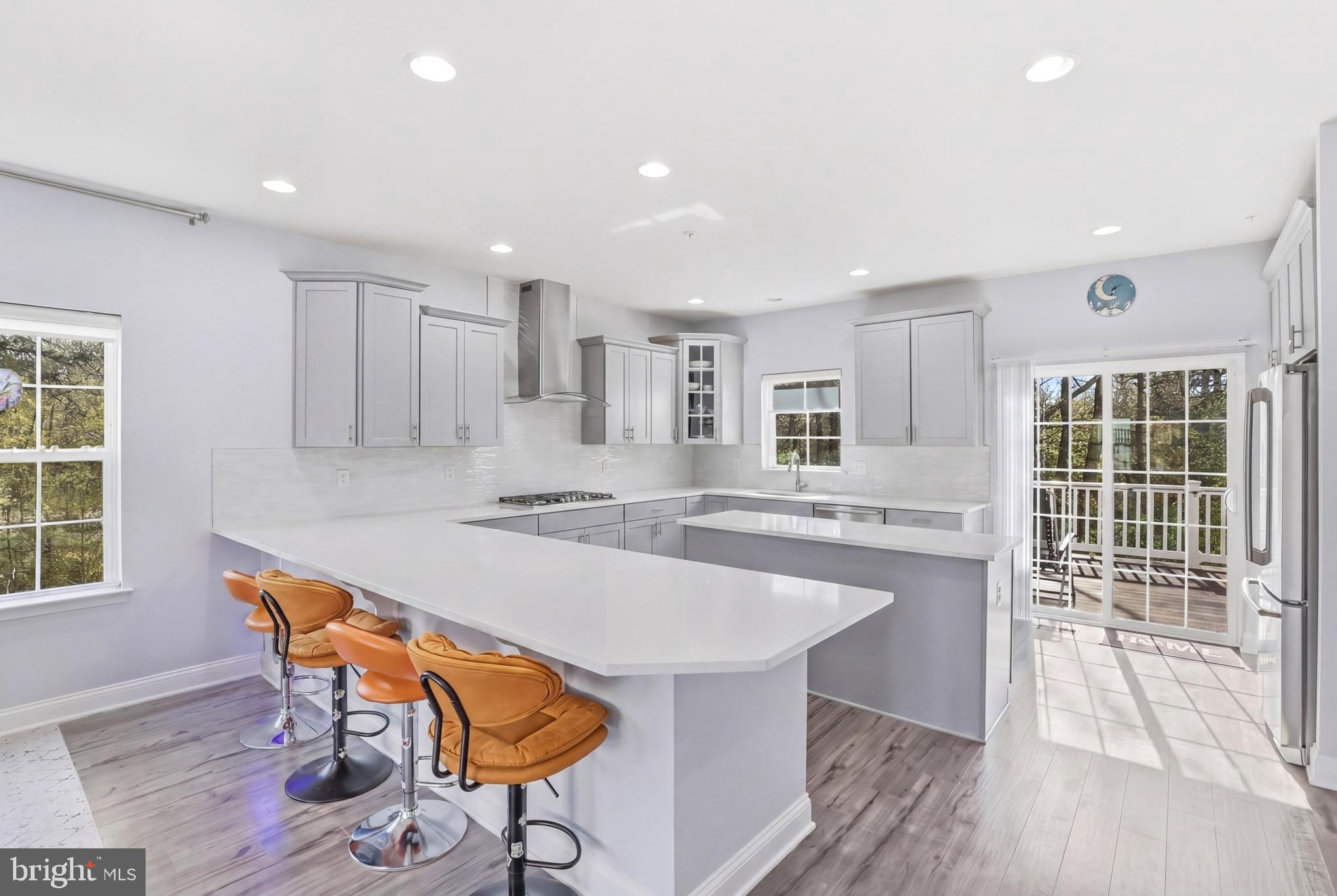 CREEKSTONE VILLAGE - Residential