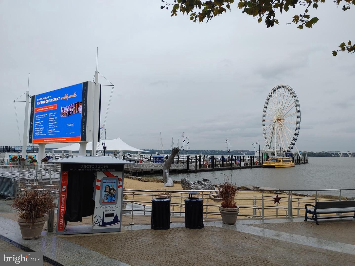 FERNWOOD PARK - Residential