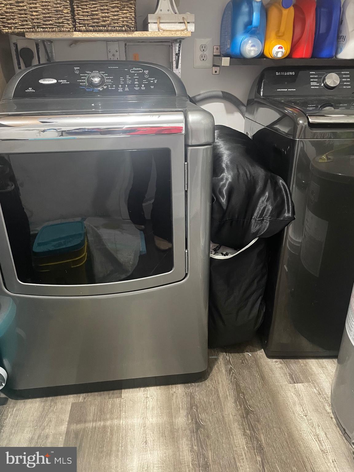 FERNWOOD PARK - Residential