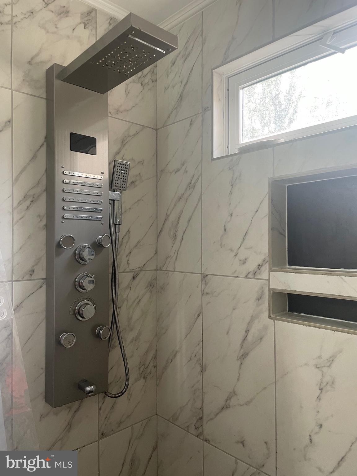 FERNWOOD PARK - Residential