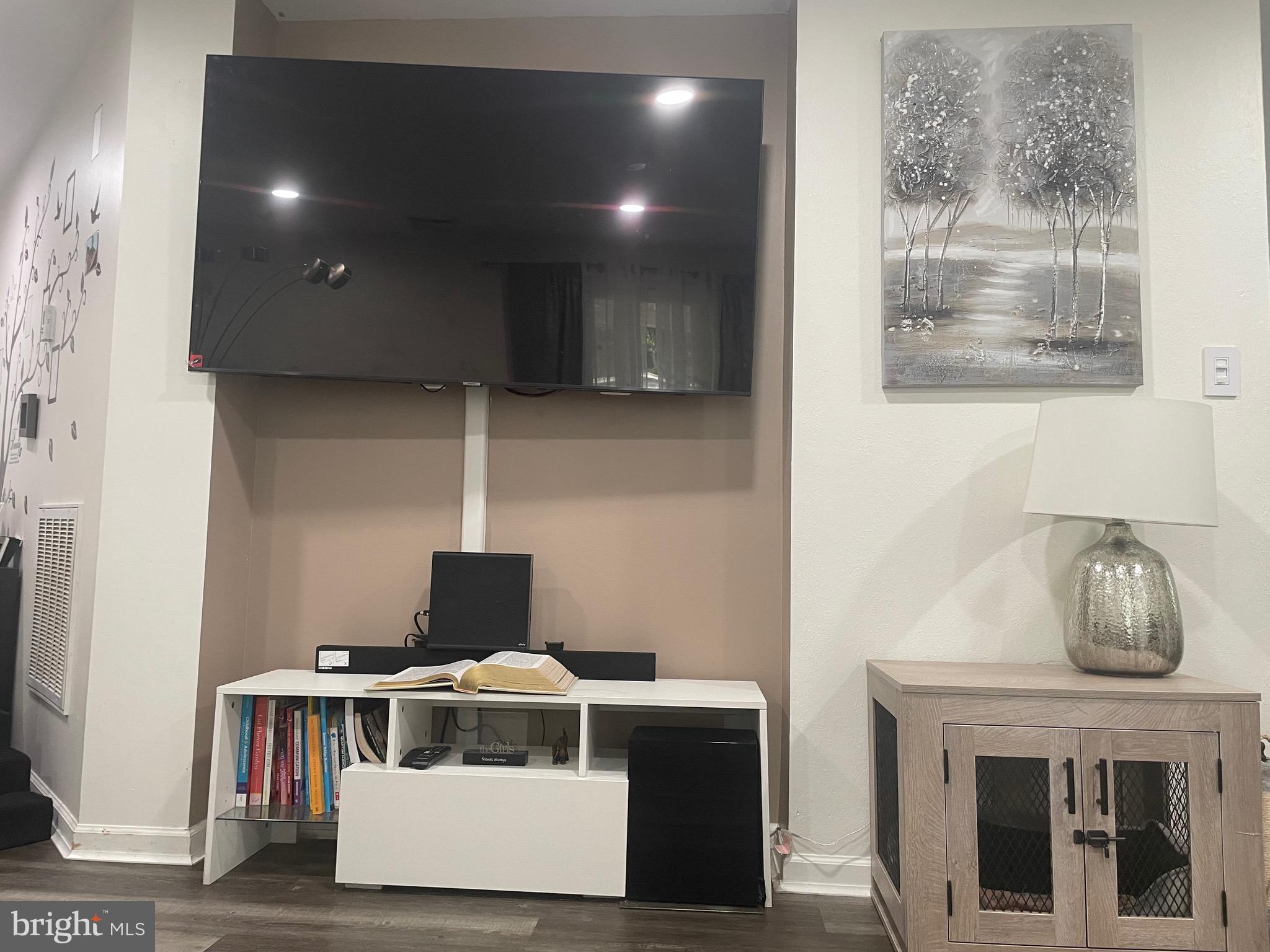 FERNWOOD PARK - Residential