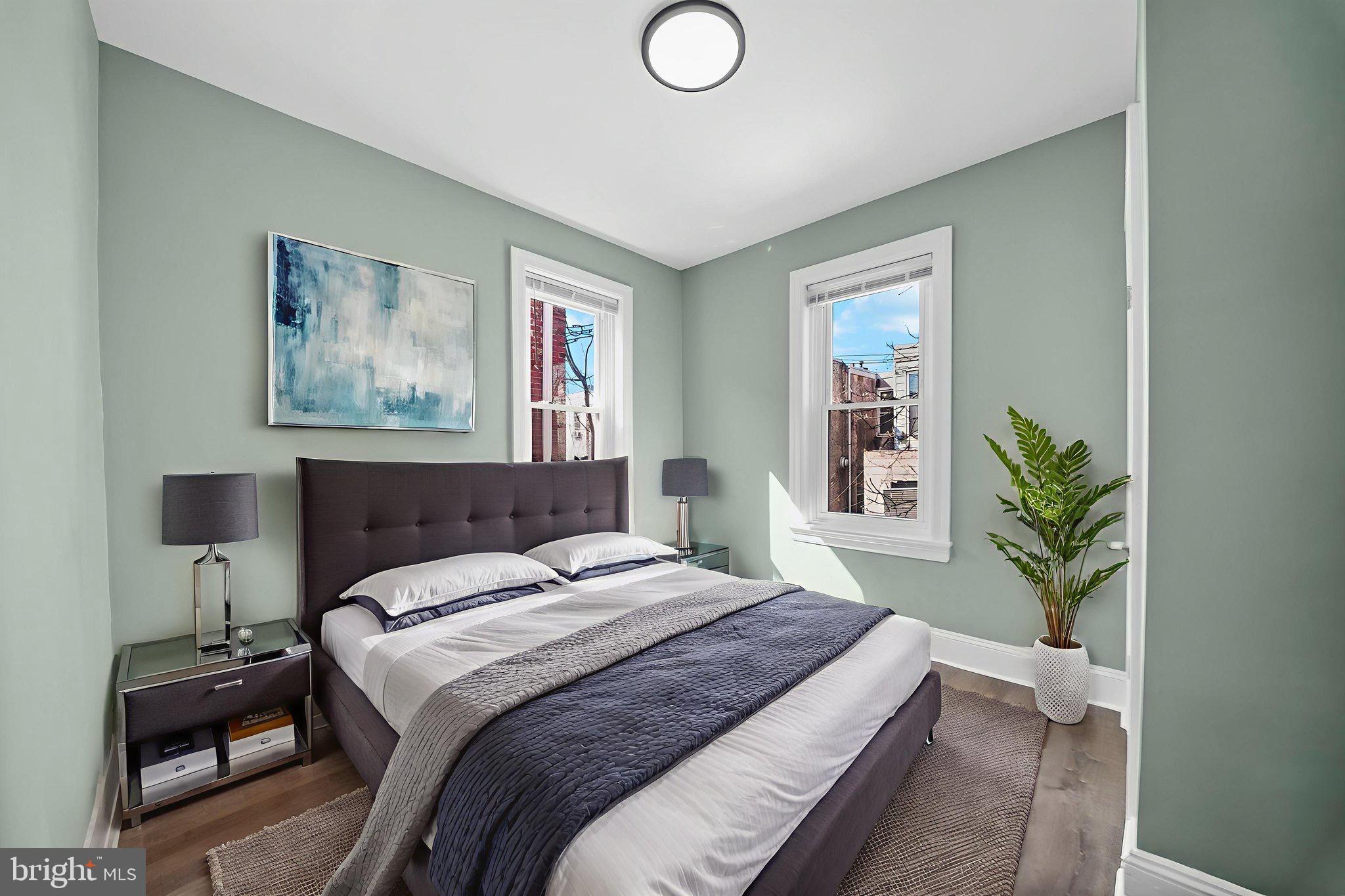 ELMWOOD PARK - Residential