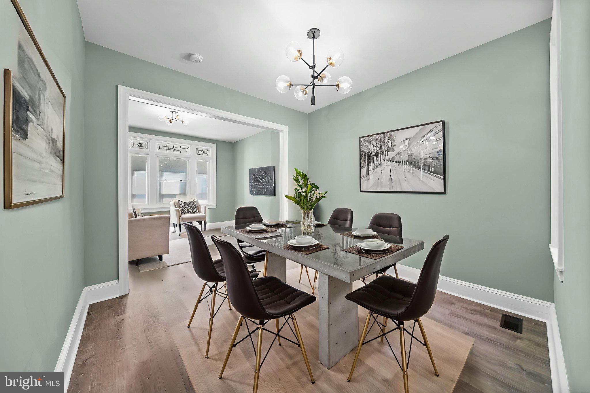 ELMWOOD PARK - Residential