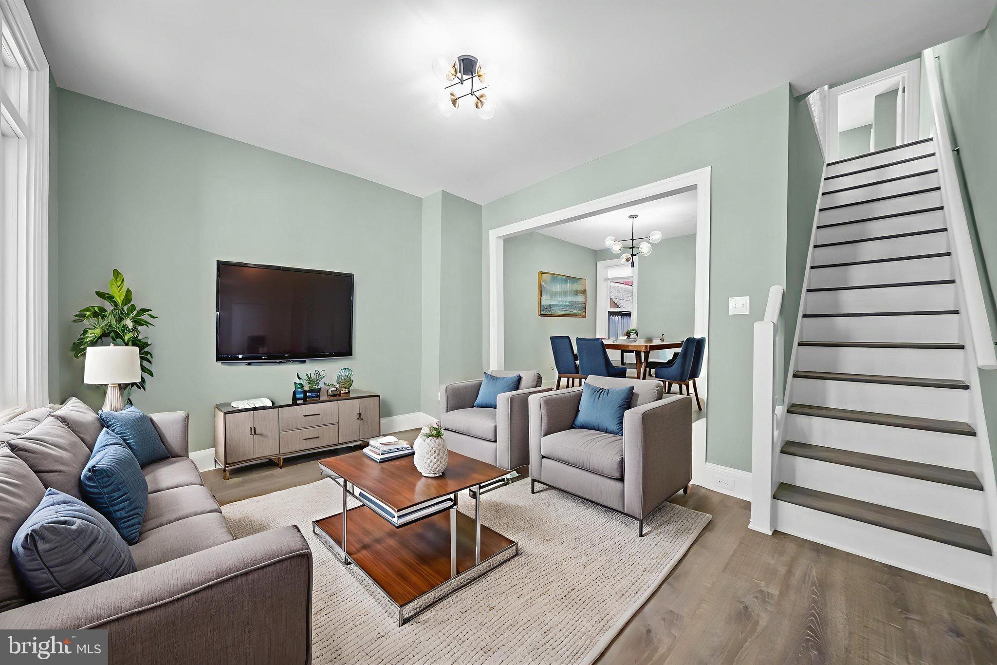 ELMWOOD PARK - Residential