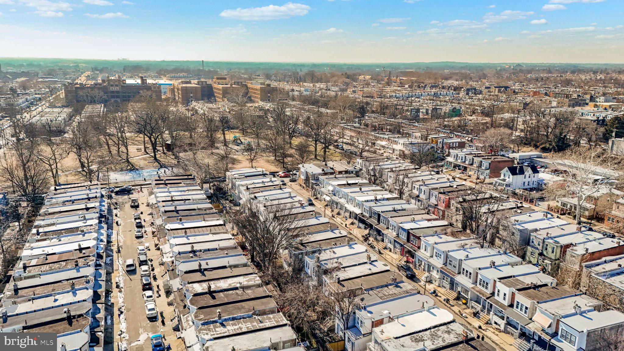 ELMWOOD PARK - Residential