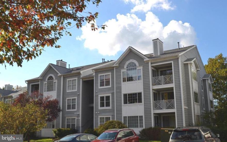 Spacious 2 bed / 2 bath condo located in the highly sought after community of South Shore Harbour in Germantown, MD. Incredible view of Little Seneca Creek and Black Hill Hiking/Bike trails. Large balcony can be accessed from primary bedroom or living room. Large open floor plan. Hardwood floors throughout. Luxury kitchen with newer stainless steel appliances. Large closets. Gas fireplace. Conveniently located near shopping, groceries, restaurants, 1-270, Father Hurley Blvd, Middlebrook Rd and other major routes. Currently leased until April 30, 2024 (tenants may move out as early as April 15, 2024)