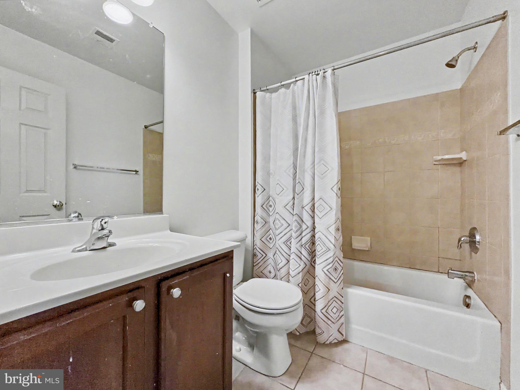 COUNTRY RIDGE - Residential