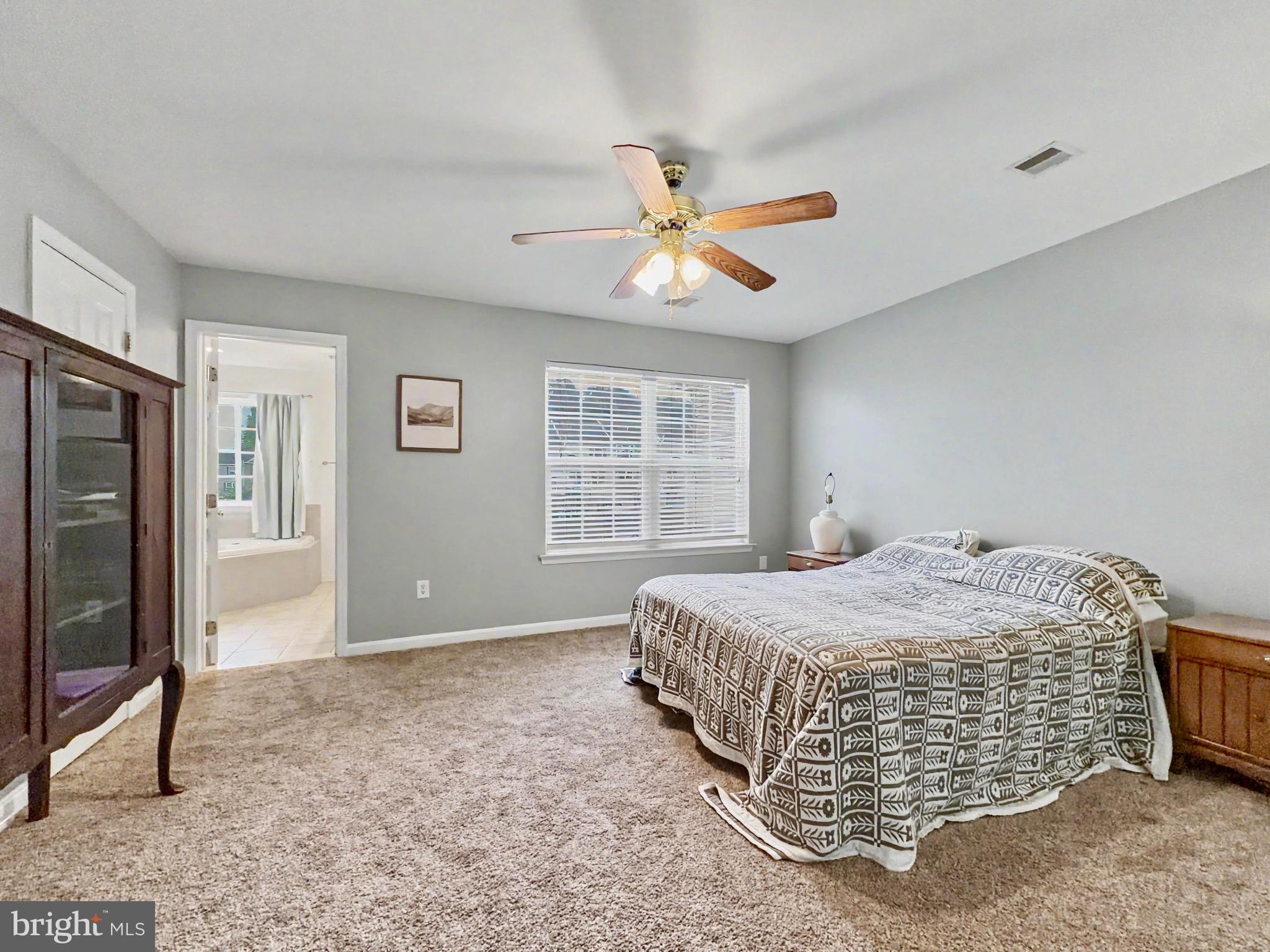COUNTRY RIDGE - Residential