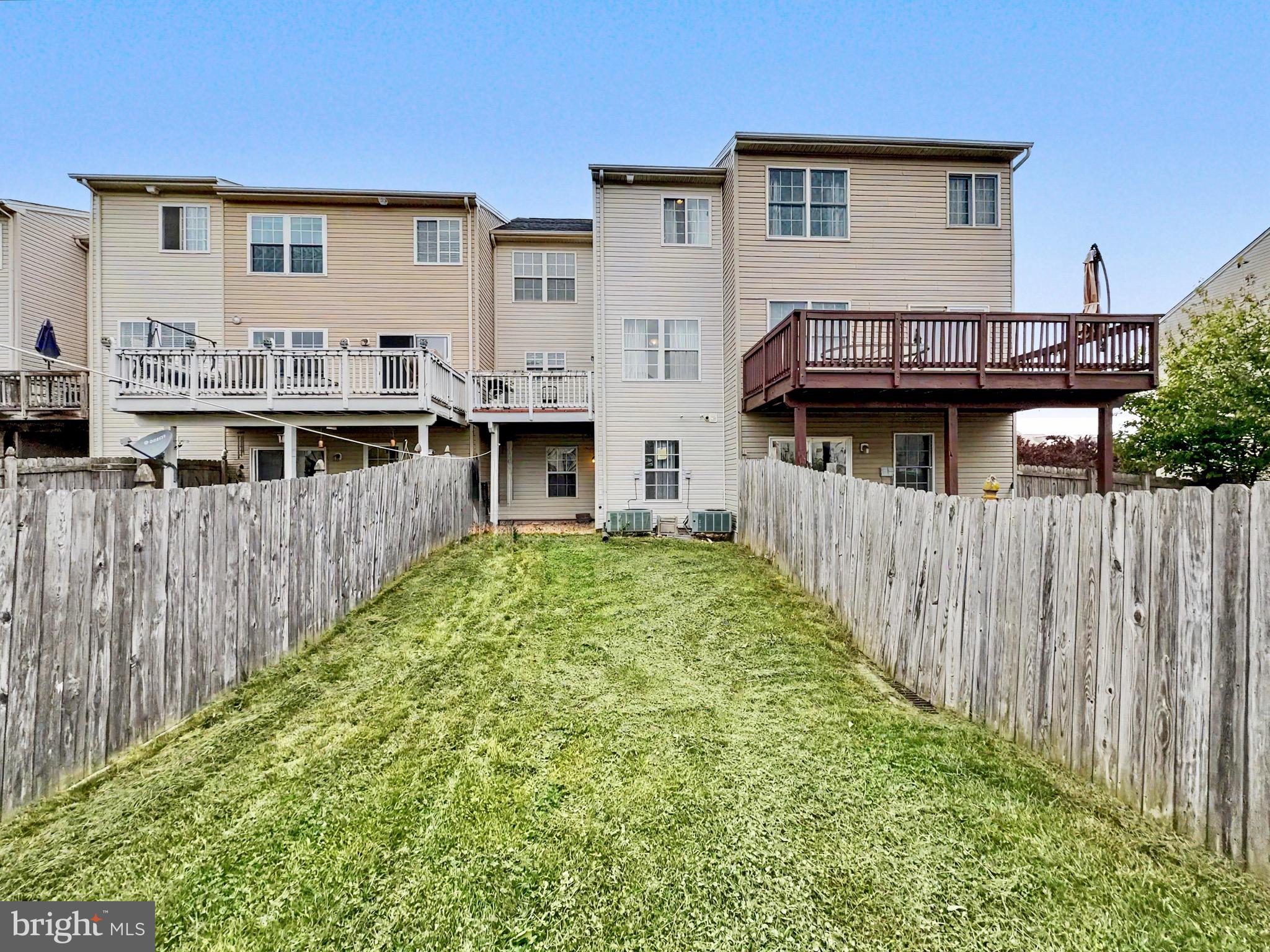 COUNTRY RIDGE - Residential